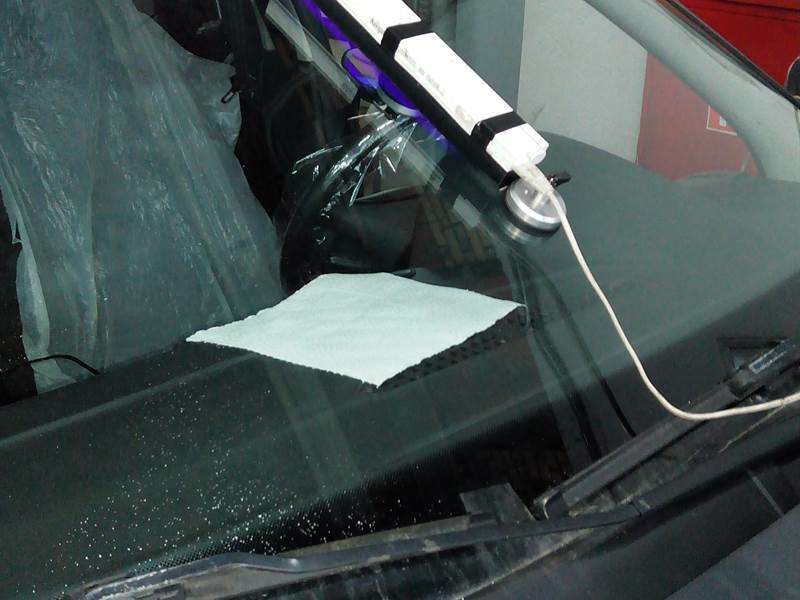 Фото дефектов лобового стекла