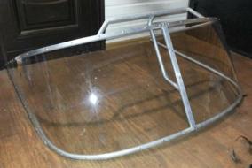 Фото нового стекла для катера