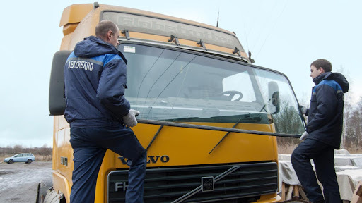 фото замена стекол на грузовике