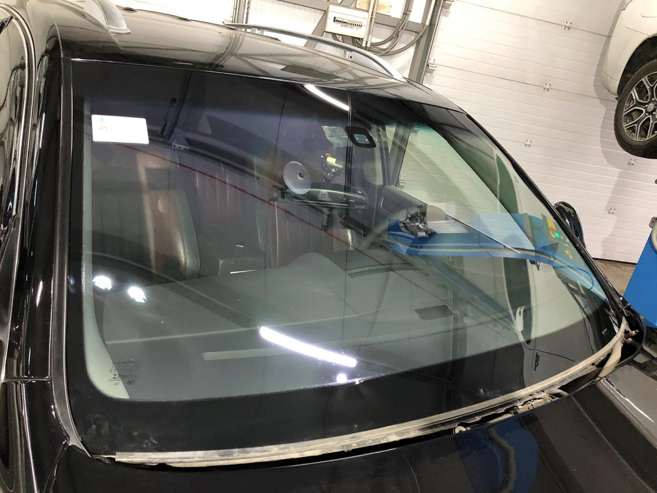 Фото результата замены лобового стекла