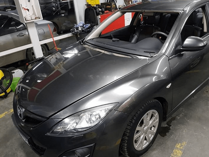 фото замена лобового стекла в Саратове