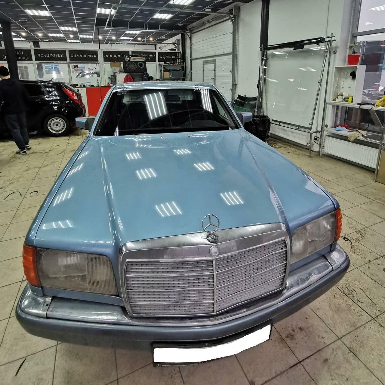 фото после замены лобового стекла Mercedes