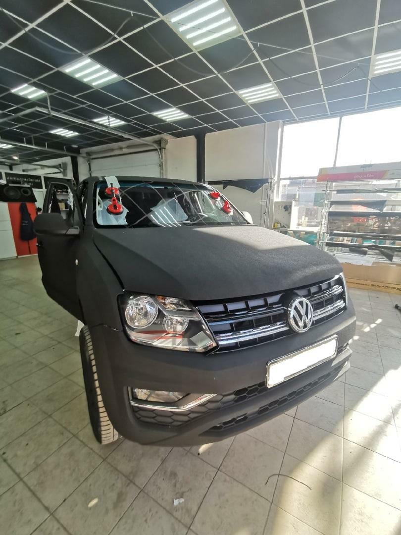 фото замены лобового стекла Volkswagen